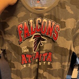 NFL Atlanta Falcons Gray Camo Short-Sleeve Graphic Tee with Red Logo